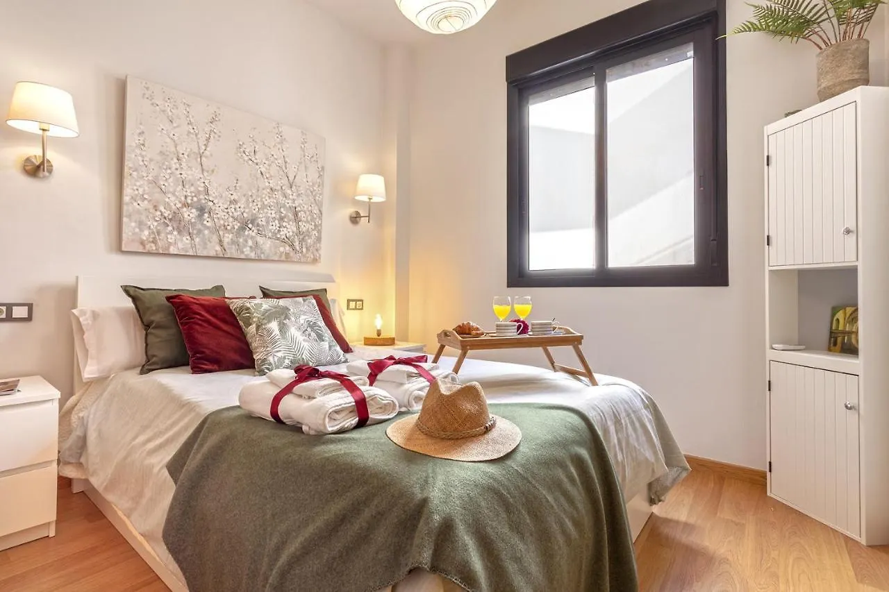 -Malagasunapts-Romantic Private Terrace&Shared Pool 公寓 马拉加